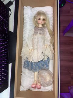 (Category: ) located in . Submitted by Jibswarovski (Listing ID 1181286624, Image 1). Description: .