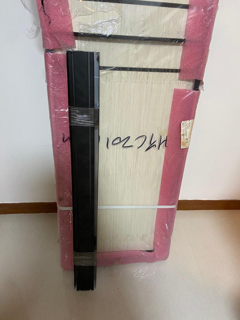 DIY wardrobe sliding door/solid core sliding door, Furniture & Home