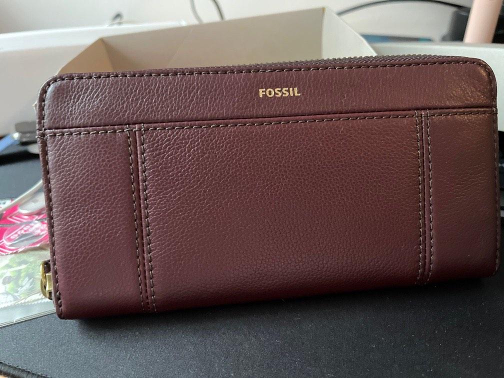 Fossil New / RFID PROTECTION, Women's Fashion, Bags & Wallets