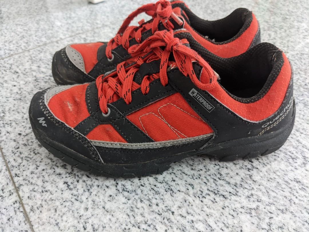 quechua waterproof trekking shoes