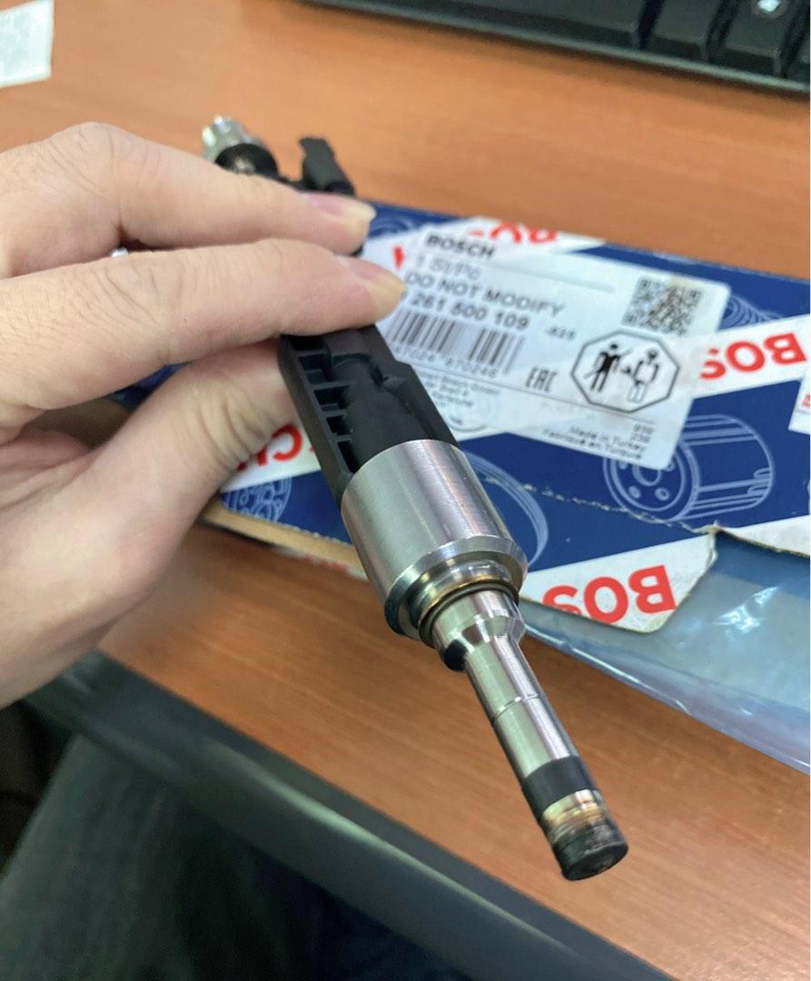 BMW Fuel Injector Bosch OEM 0261500109, Car Accessories, Car