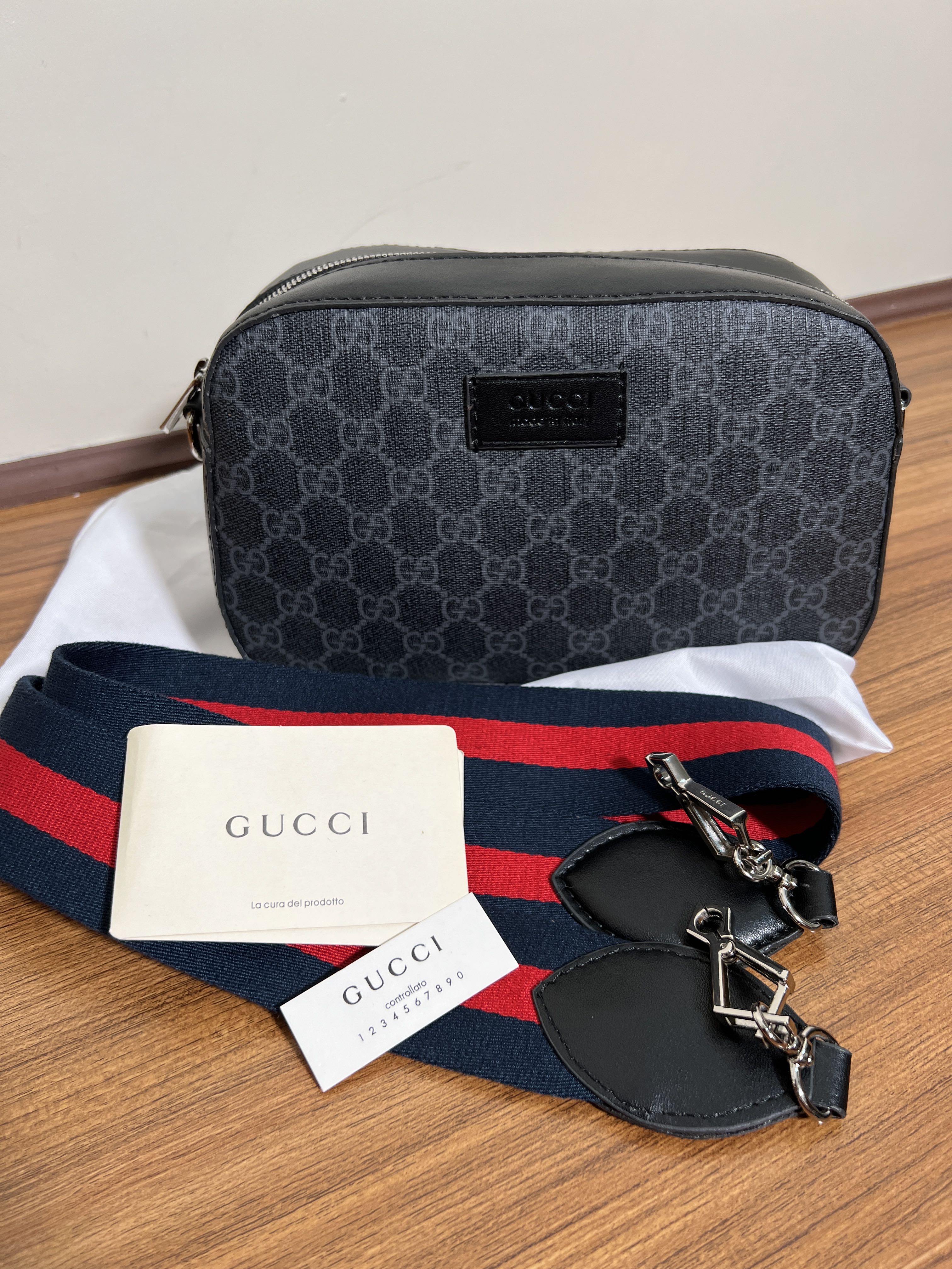 GUCCI Camera Bag, Luxury, Bags & Wallets on Carousell