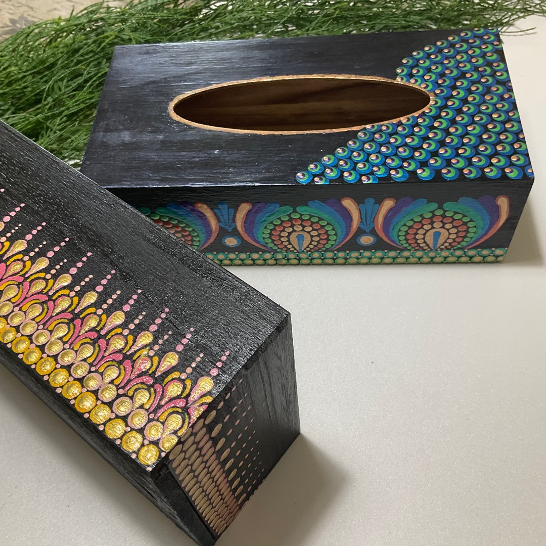 Painted tissue outlet box