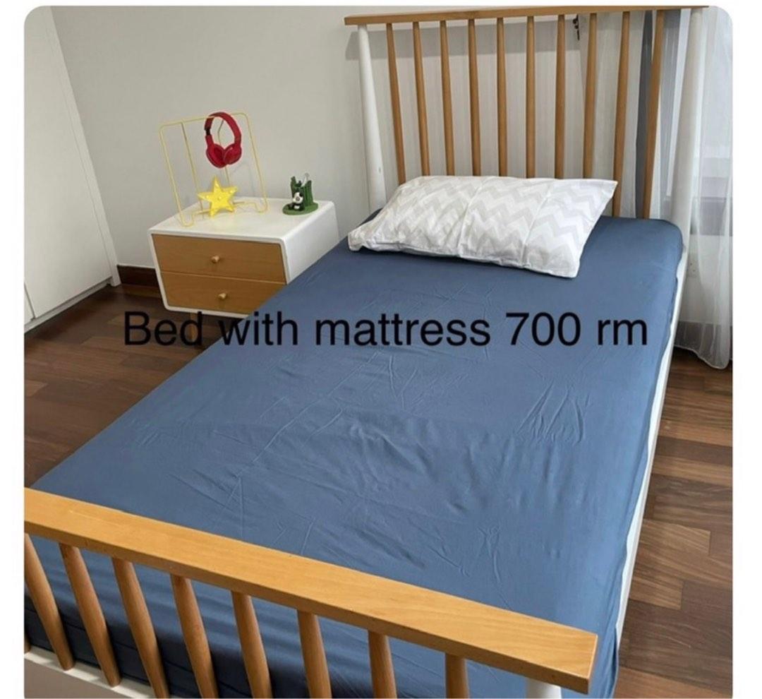 Harvey Norman bed, Furniture & Home Living, Furniture, Bed Frames