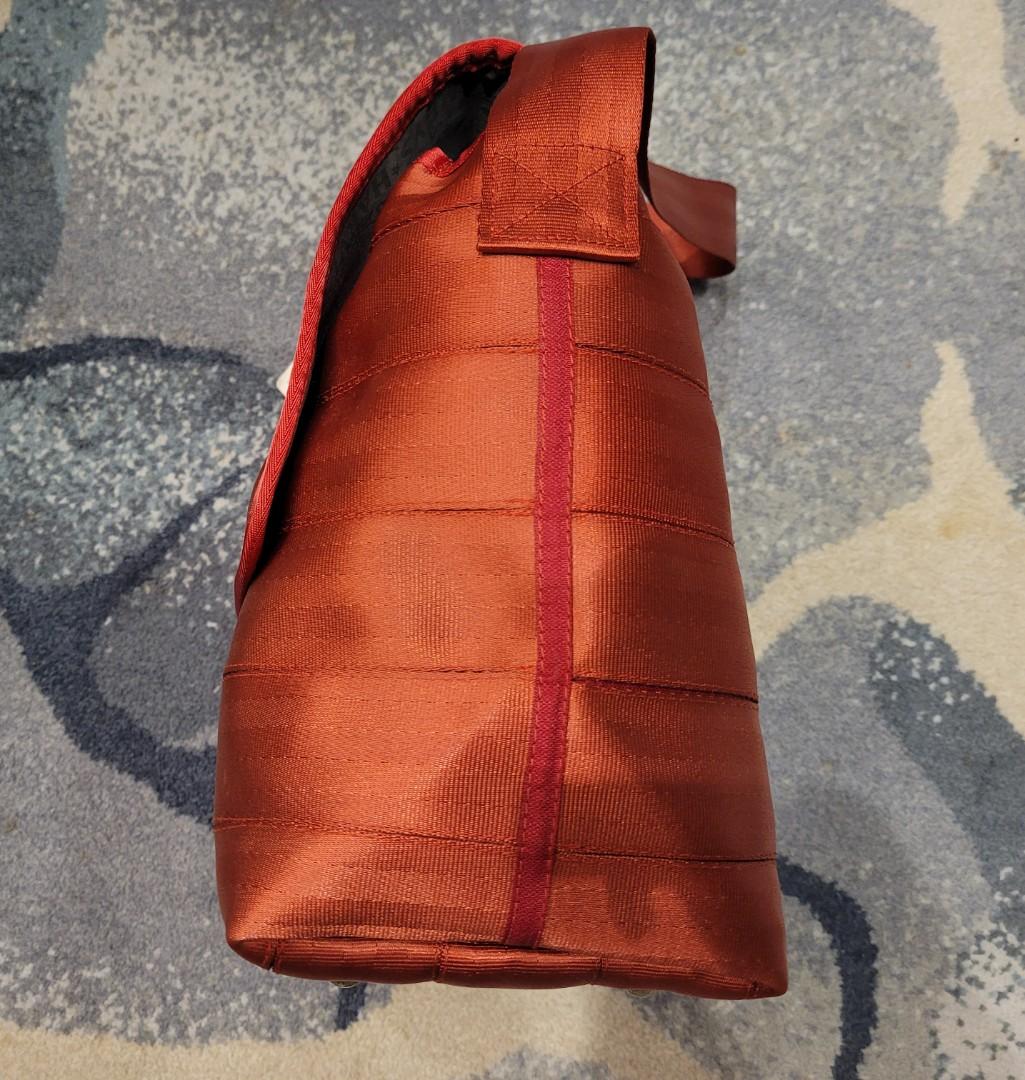 Harveys big seat belt bag [red], Women's Fashion, Bags & Wallets