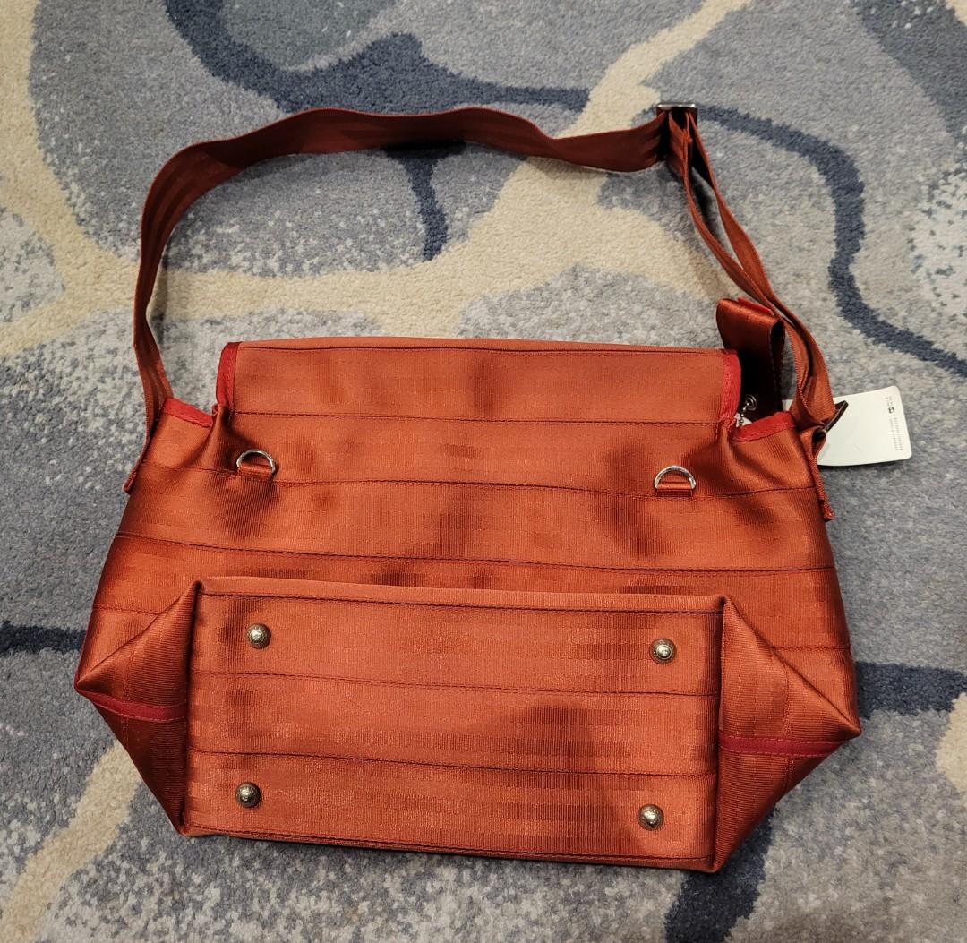 Harveys big seat belt bag [red], Women's Fashion, Bags & Wallets