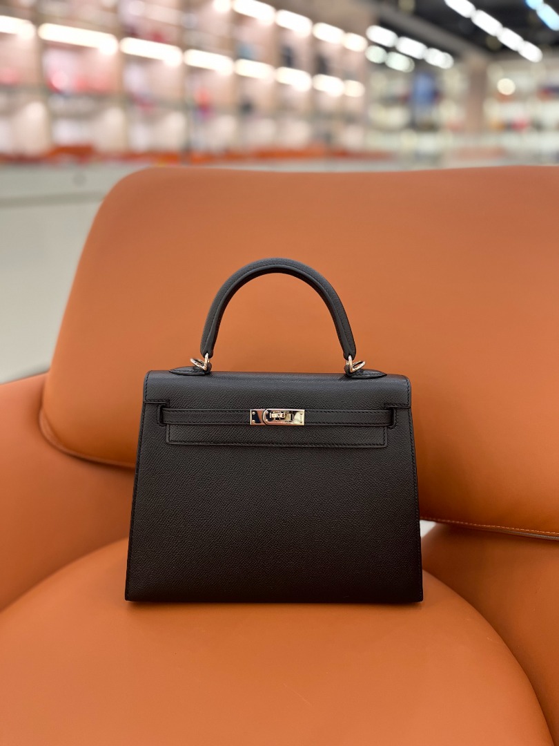 Hermes Kelly Sellier 25 Epsom Black GHW Stamp Y