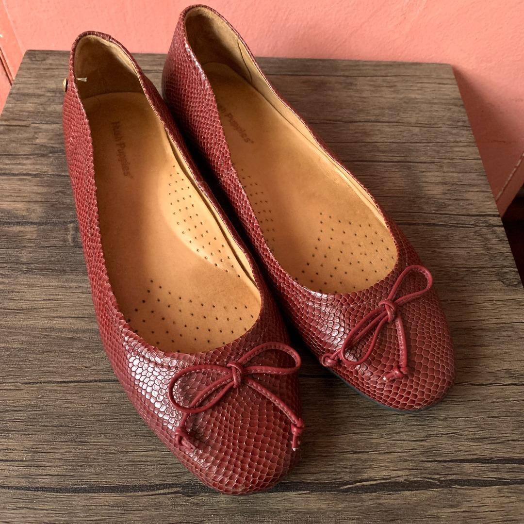 flats hush puppies