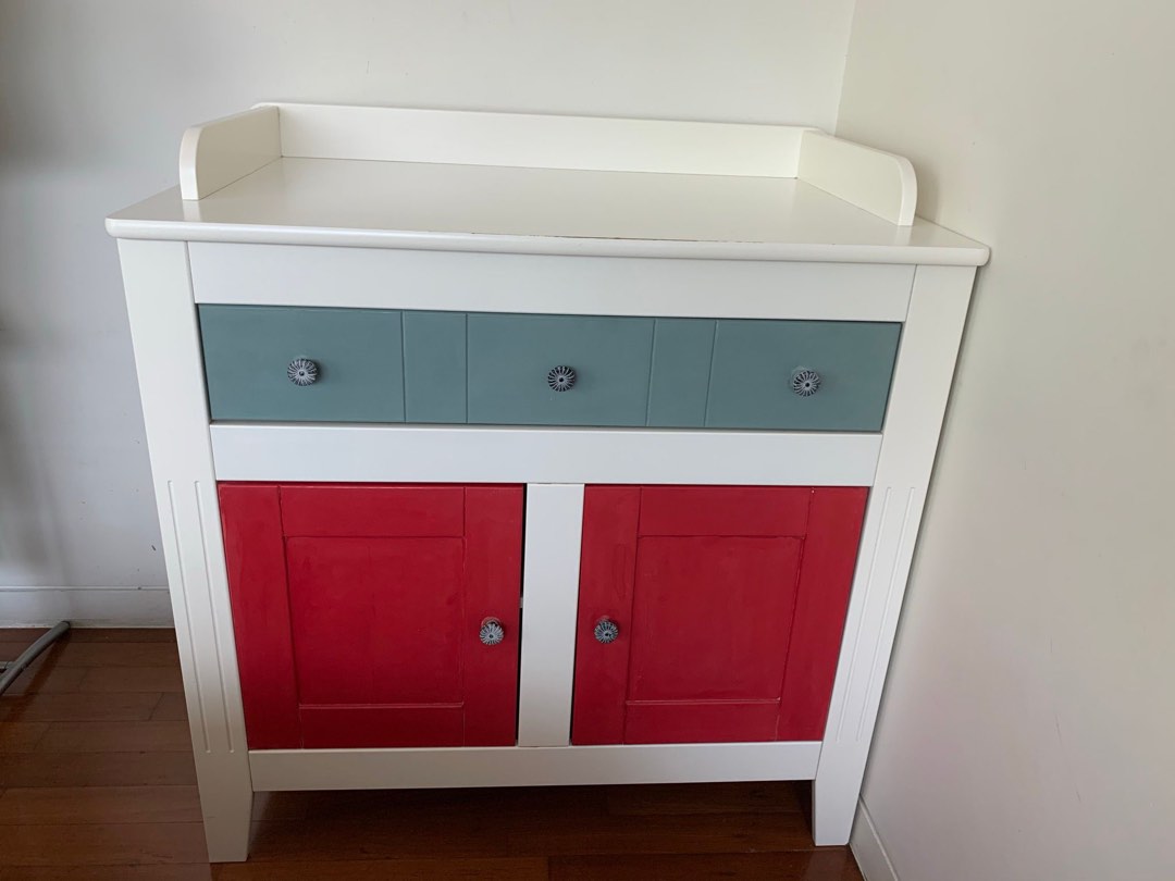 Infant changing table, Babies & Kids, Baby Nursery & Kids Furniture