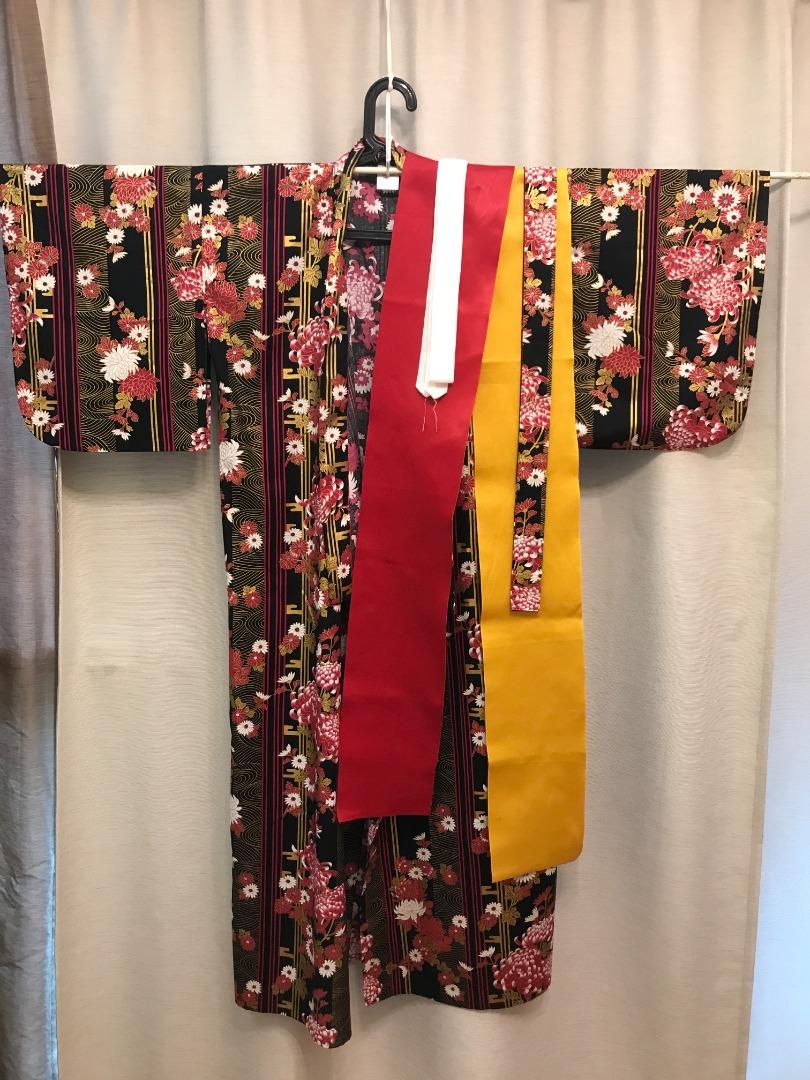 Japanese Yukata Floral Print Geta 日本浴衣連木屐 女裝 連身裙 套裝 傳統服飾 Carousell