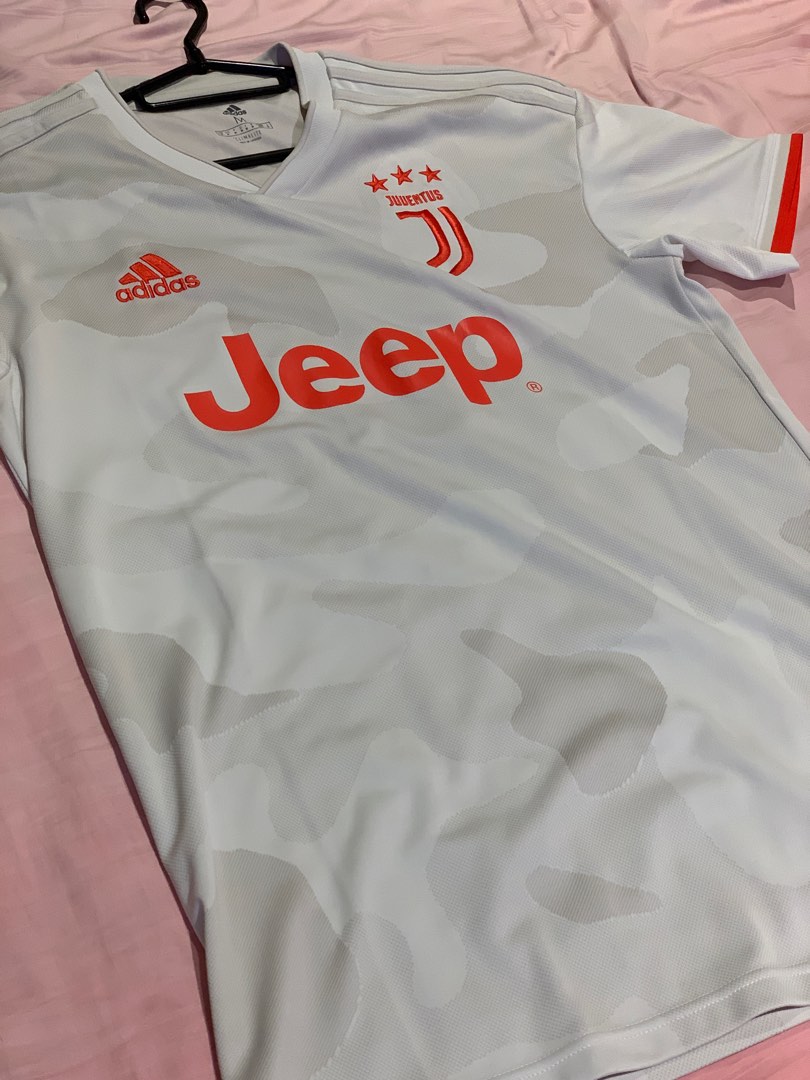 Juventus Jersey / Kit, Men's Fashion, Activewear on Carousell
