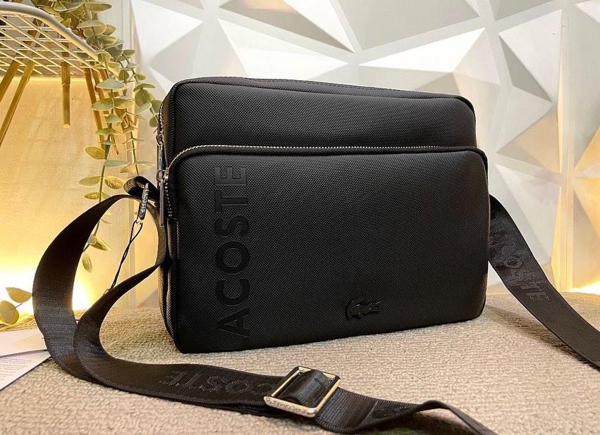 Lacoste slingbag ori fo malaysia, Fesyen Pria, Tas & Dompet , Tas Selempang di Carousell