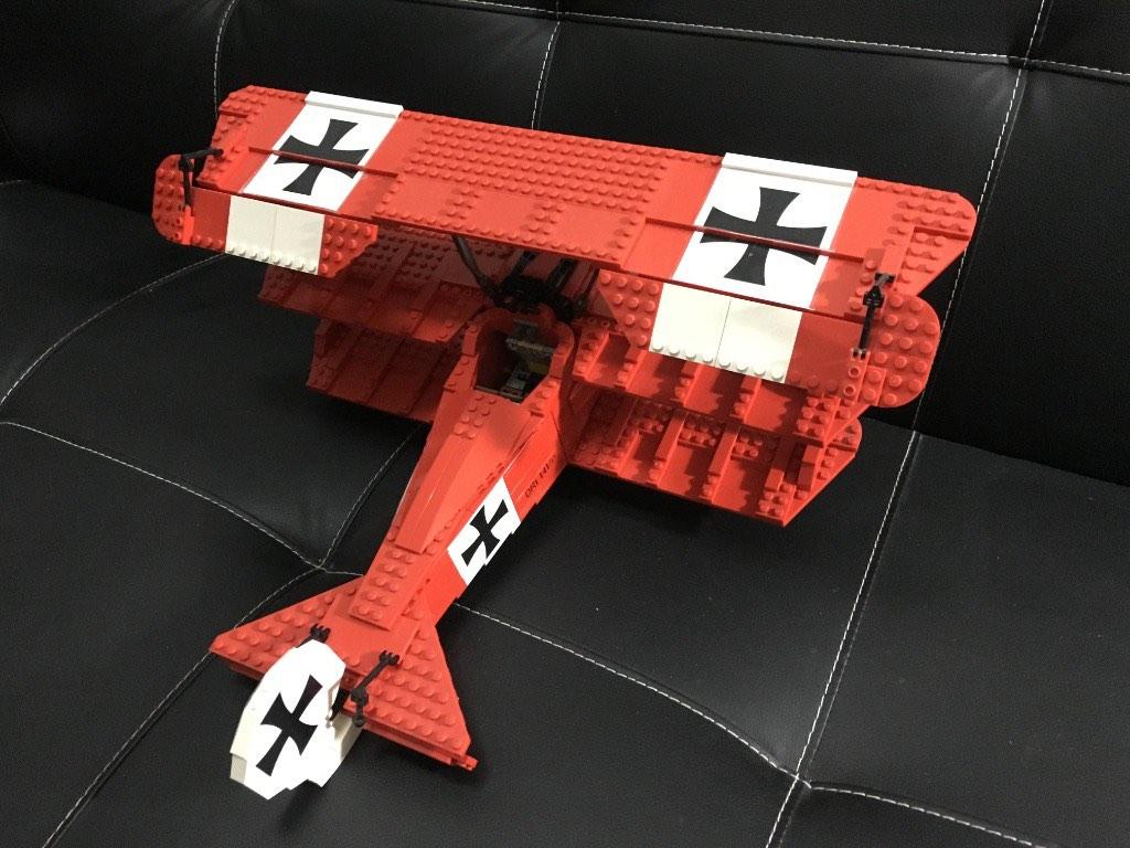 Lego red store baron 10024