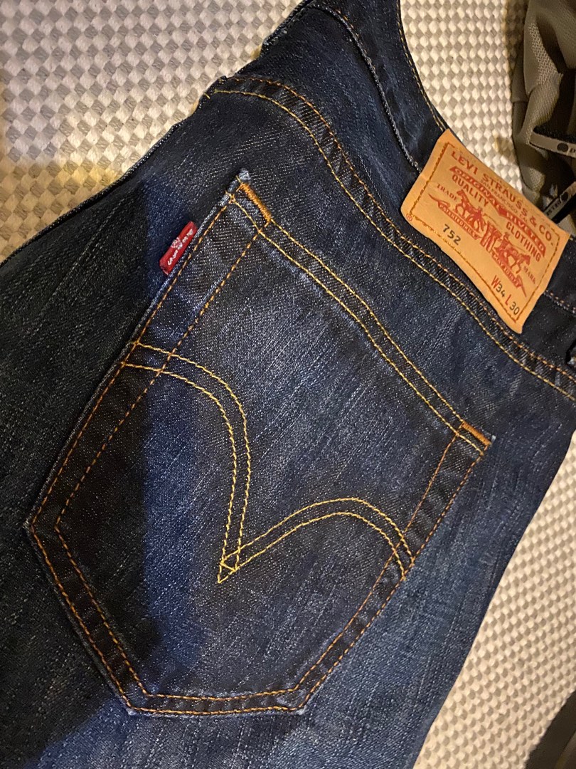 Levi 752 store mens jeans