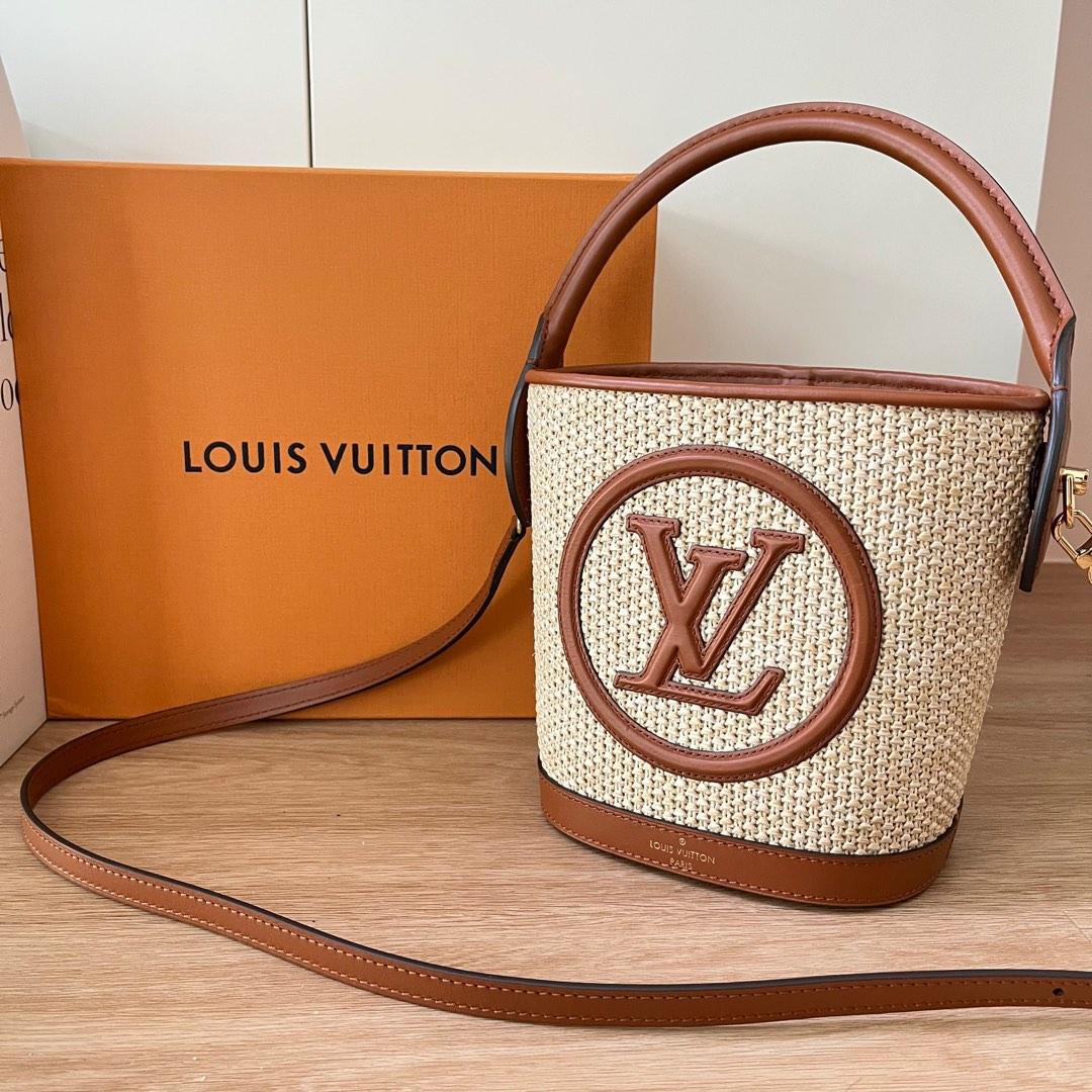 LV Louis Vuitton Petit Bucket Bag