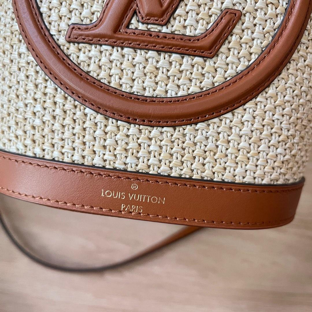 Louis Vuitton Monogram Petit Bucket (SHG-29824) – LuxeDH