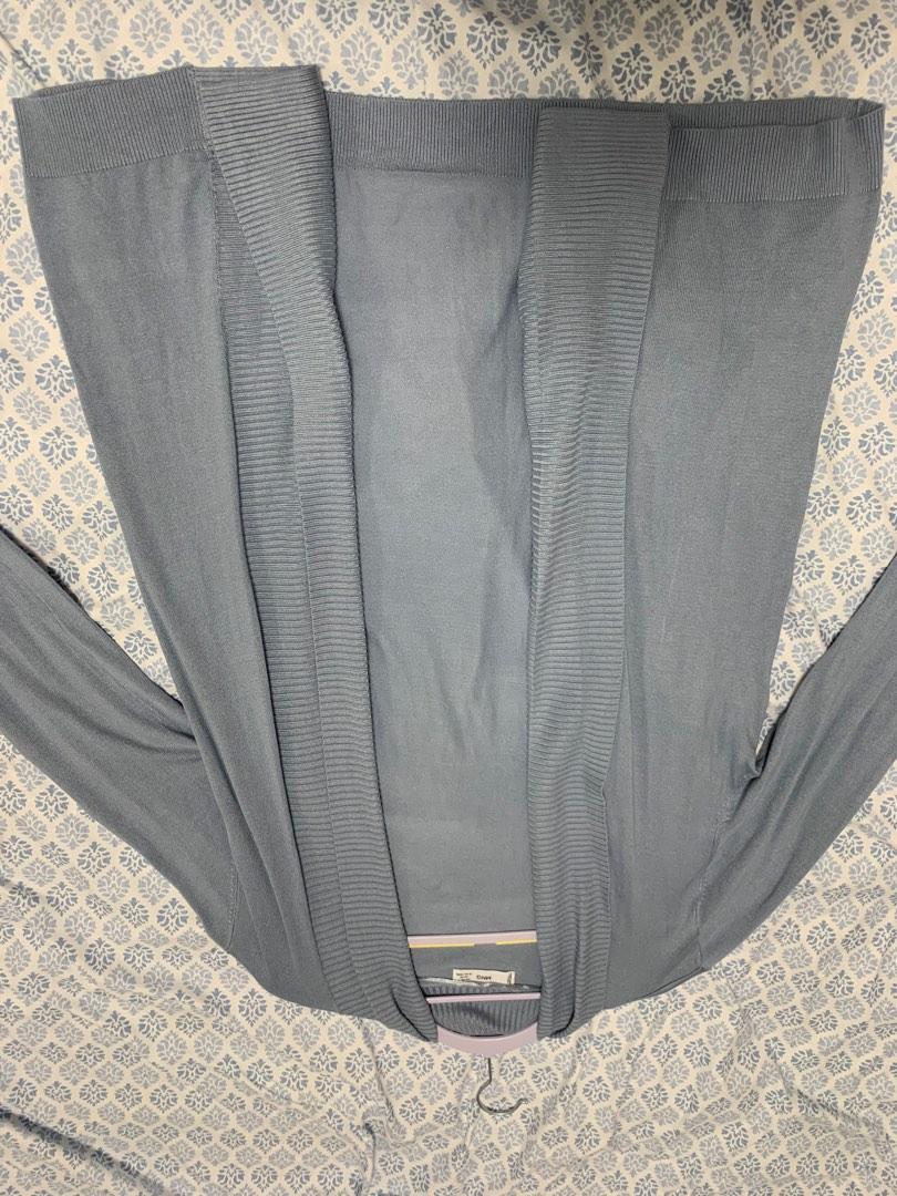 Mango Long Knitted Cardigan (Category: Coats, Jackets and Outerwear) located in Pasig City. Submitted by repentanthoarder (Listing ID 1181257482, Image 3). Description: Mango Blue Long Knitted Cardigan Never been used cardigan Size XL RFS: Not using it.