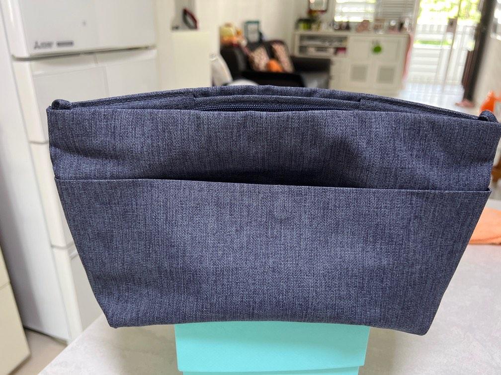 Muji bag organiser, Women's Fashion, Bags & Wallets, Purses & Pouches