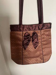 Naraya brown shoulder bag
