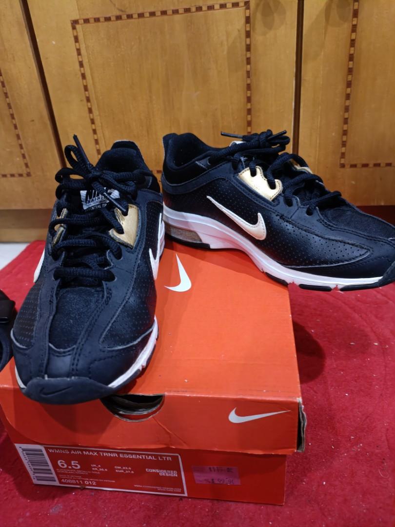 Nike mary jane best sale sneakers