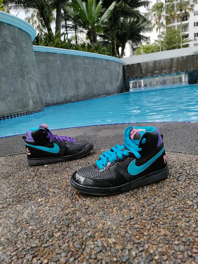 purple turquoise nike