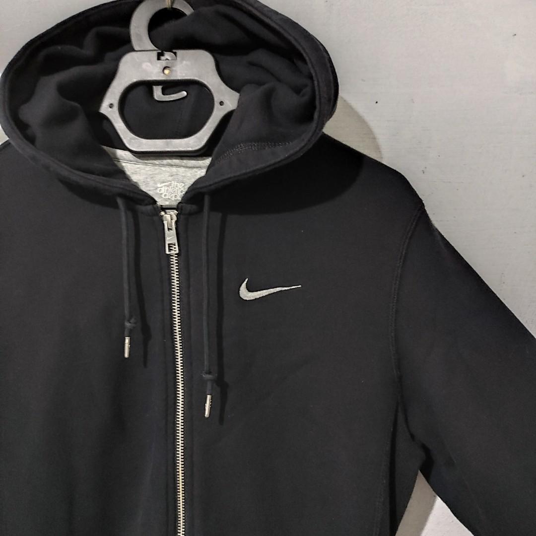 Nike the athletic dept Hoodie Zipper, minus, Fesyen Pria, Pakaian , Atasan di Carousell