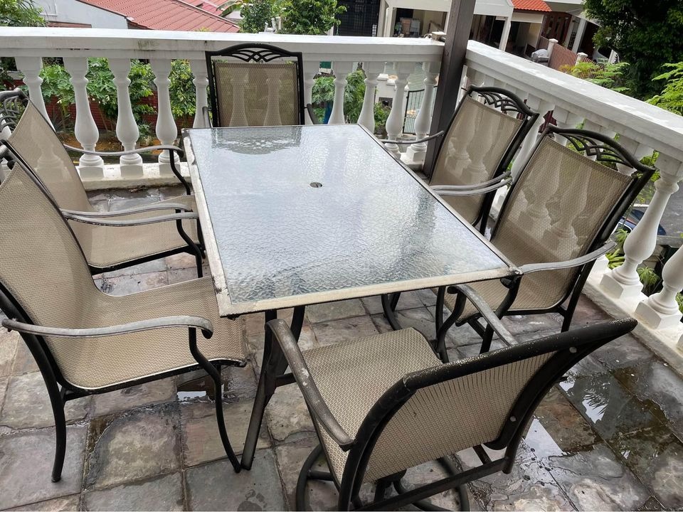 Outdoor patio table & 6 chairs, Furniture & Home Living, Outdoor