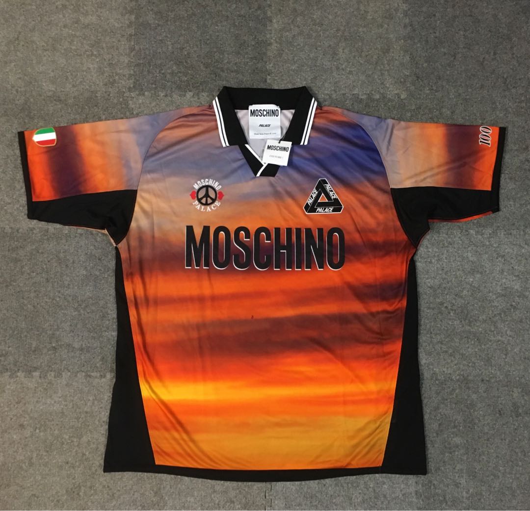 PALACE SKATEBOARDS X MOSCHINO TRI LOGO S/S FOOTBALL JERSEY SHIRT T