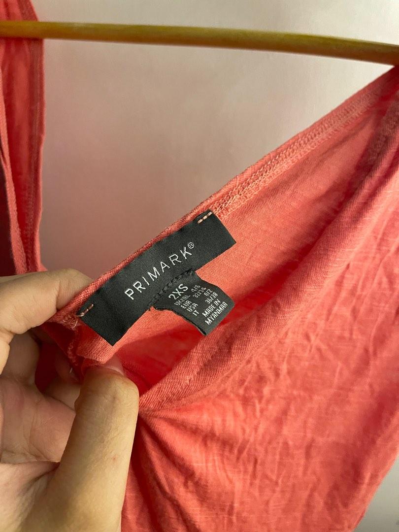 PRIMARK sleeveless top (Category: Sleeveless) located in Pasig City. Submitted by basicallyb (Listing ID 1181216025, Image 2). Description: PRIMARK This top is oversize, this can fit M-XL frames idk why xxs sa tag but this is big super nice!!! .