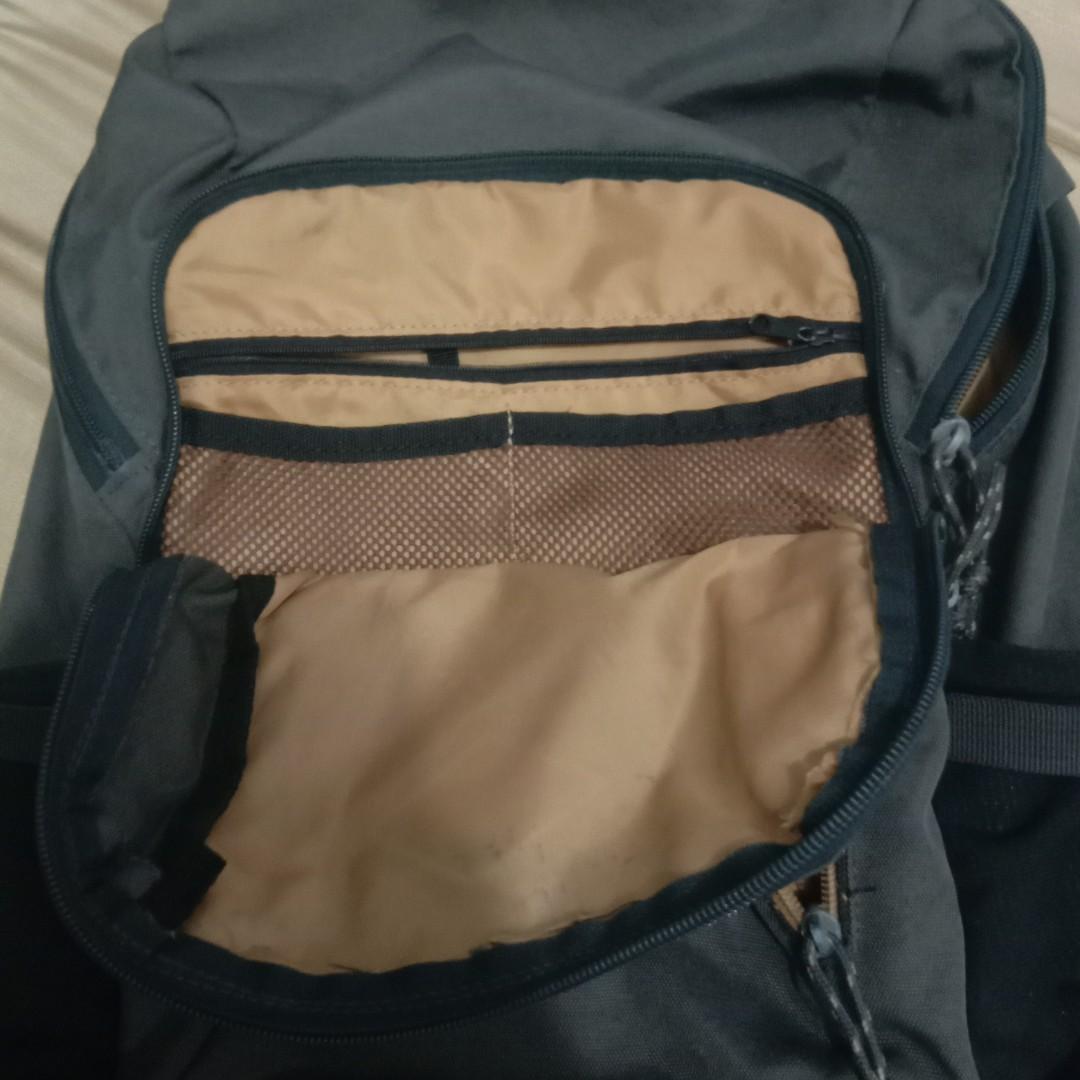Quechua Backpack 20L, Men's Fashion, Bags, Backpacks on Carousell