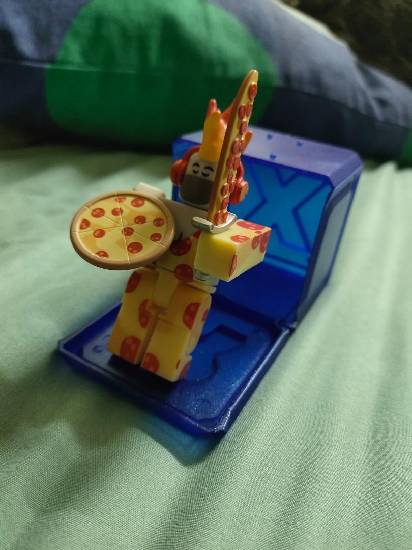 Roblox toy pizza pack., Hobbies & Toys, Toys & Games on Carousell