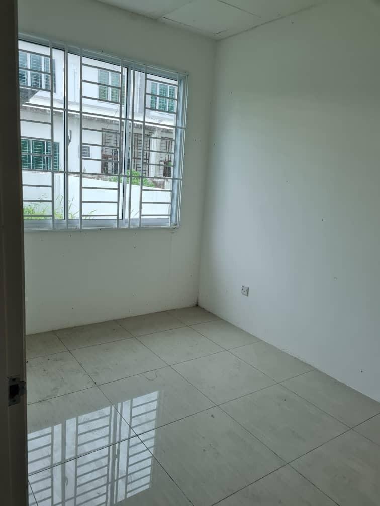 Samarahan Uni Central Double Storey Corner House for rent, Property