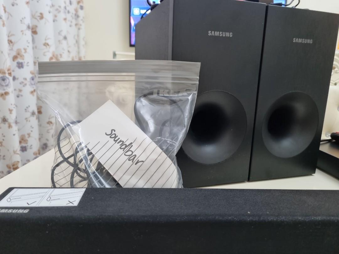 Samsung Soundbar with 2 subwoofers and bluray player