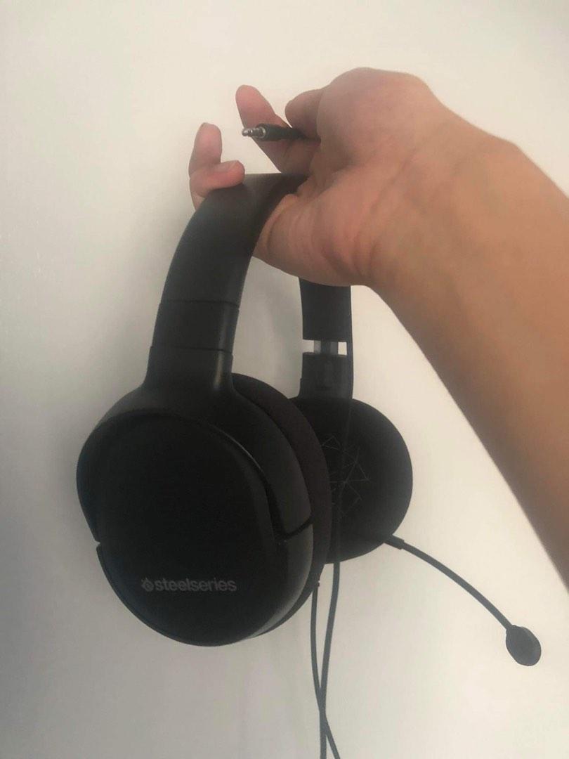 steelseries artics 1 gaming headset (Category: Headphones & Headsets) located in Quezon City. Submitted by clothesloverph (Listing ID 1181208537, Image 1). Description: Very well condition Rarely used.