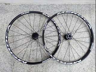 (Category: ) located in . Submitted by wheelset_specialist (Listing ID 1181147448, Image 1). Description: .