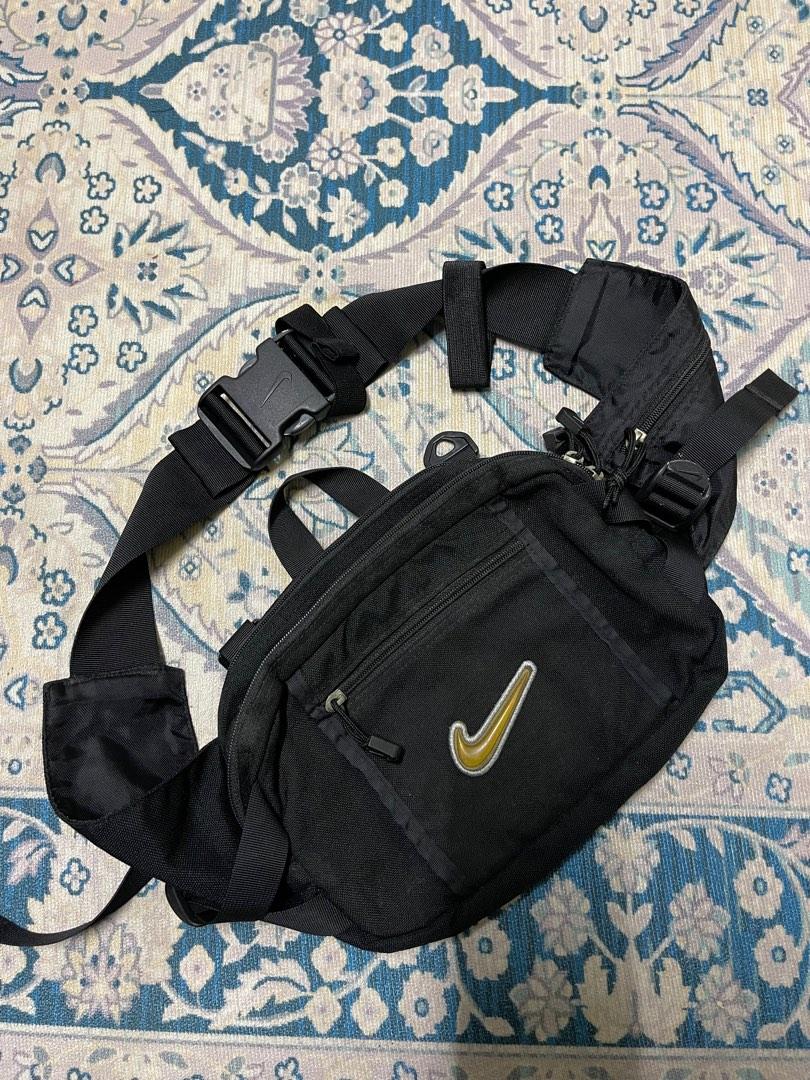 Nike pouch bag store