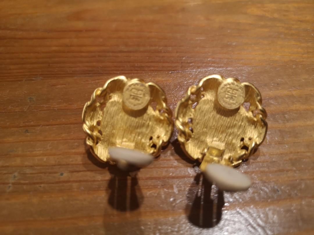 Givenchy clip clearance on earrings vintage