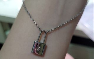 (Category: ) located in . Submitted by cutehaul (Listing ID 1181262982, Image 1). Description: .