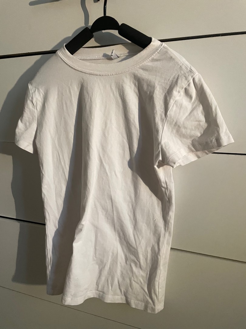 white t, Women's Fashion, Tops, Shirts on Carousell