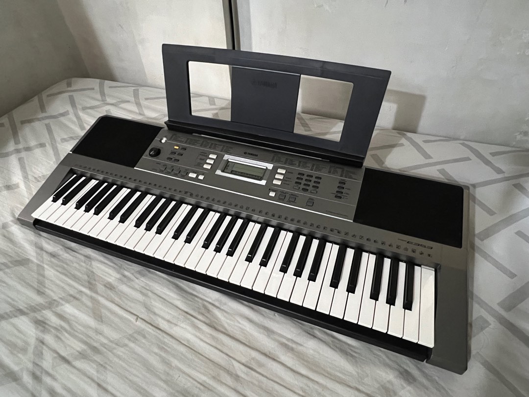 Yamaha Portable Keyboard Piano, Hobbies & Toys, Music & Media, Musical