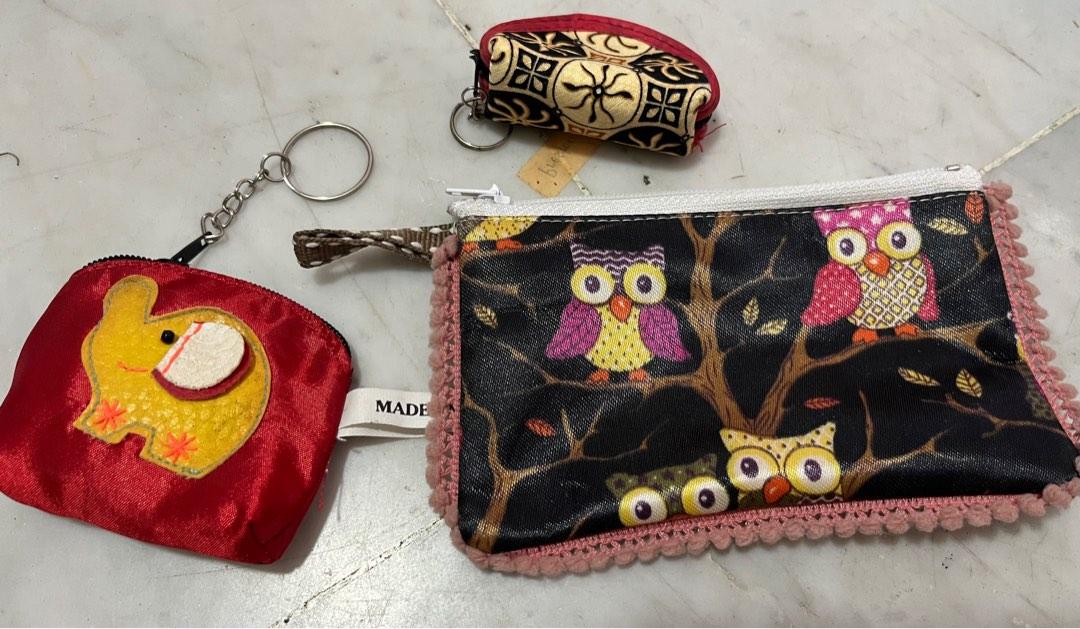 Assorted purses (Category: Purses & Pouches) located in Kuala Lumpur. Submitted by newty81 (Listing ID 1181387862, Image 1). Description: .