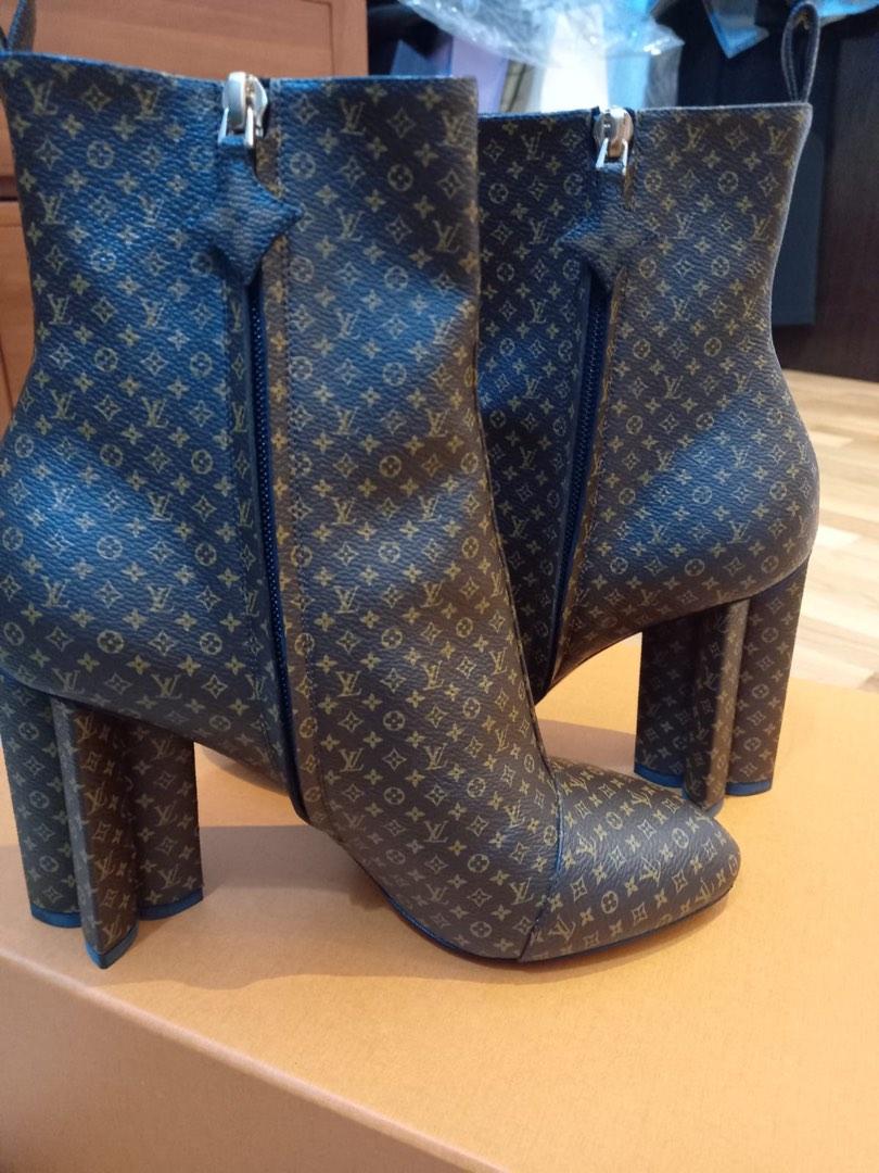 Louis Vuitton LV Silhouette Monogram Ankle Boots