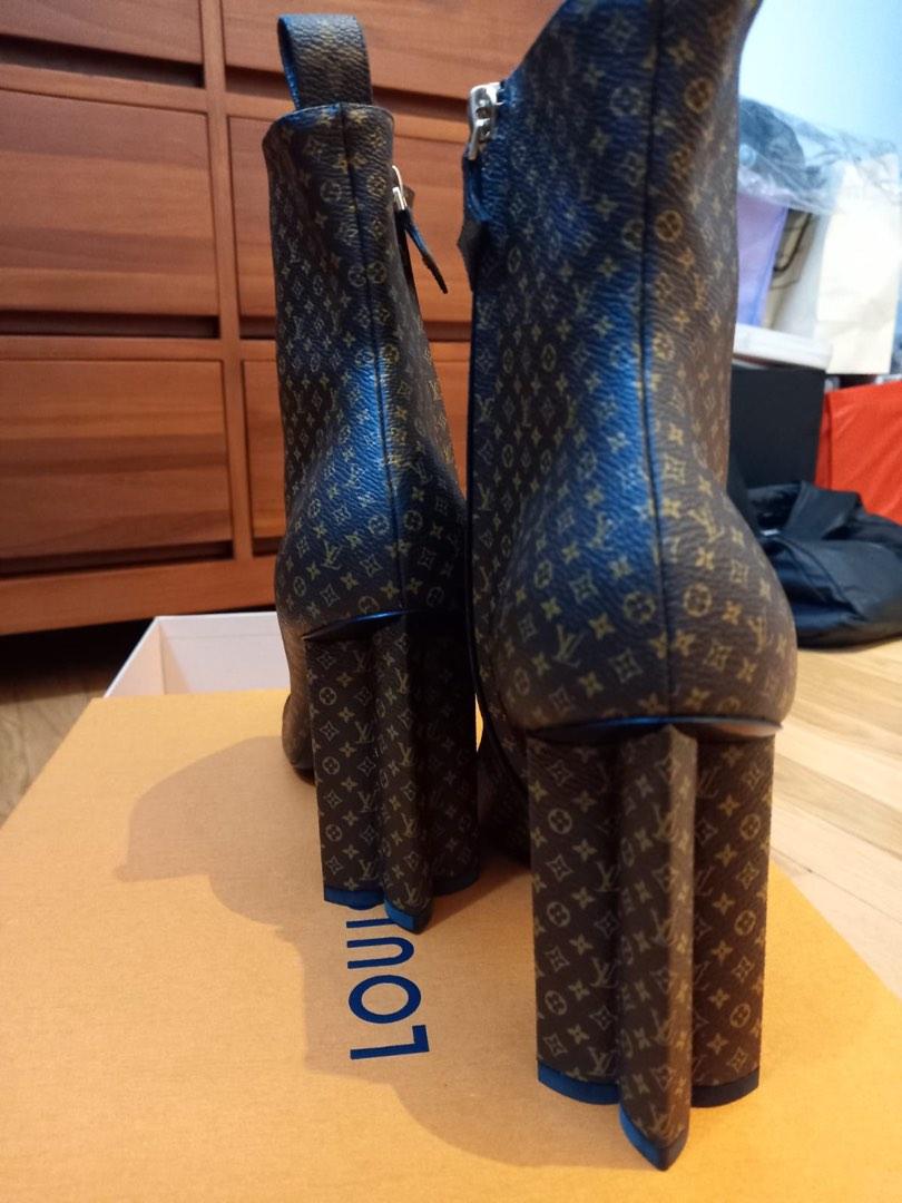 Louis Vuitton LV Silhouette Monogram Ankle Boots