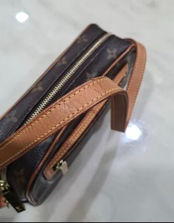 (Category: ) located in . Submitted by secondlook (Listing ID 1181500222, Image 1). Description: .