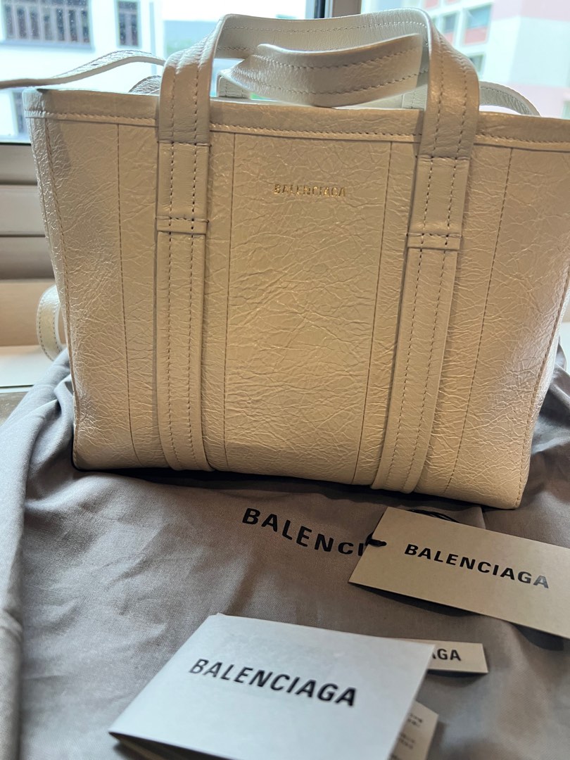 BALENCIAGA BARBES EAST-WEST SMALL' SHOPPER BAG, Luxury, Bags & Wallets on  Carousell