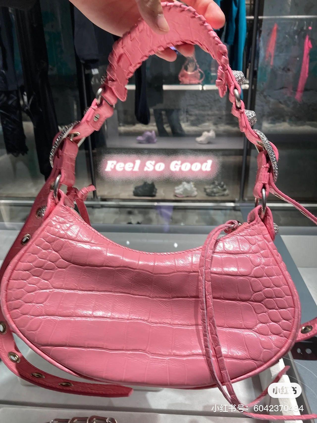 Buy Wholesale China Emg6640 Le Cagole Xs Aaa Replica Crossbody Girls Women  Leather Inspired Famous Designer Bag Luxury & Designer Bag at USD 48.5