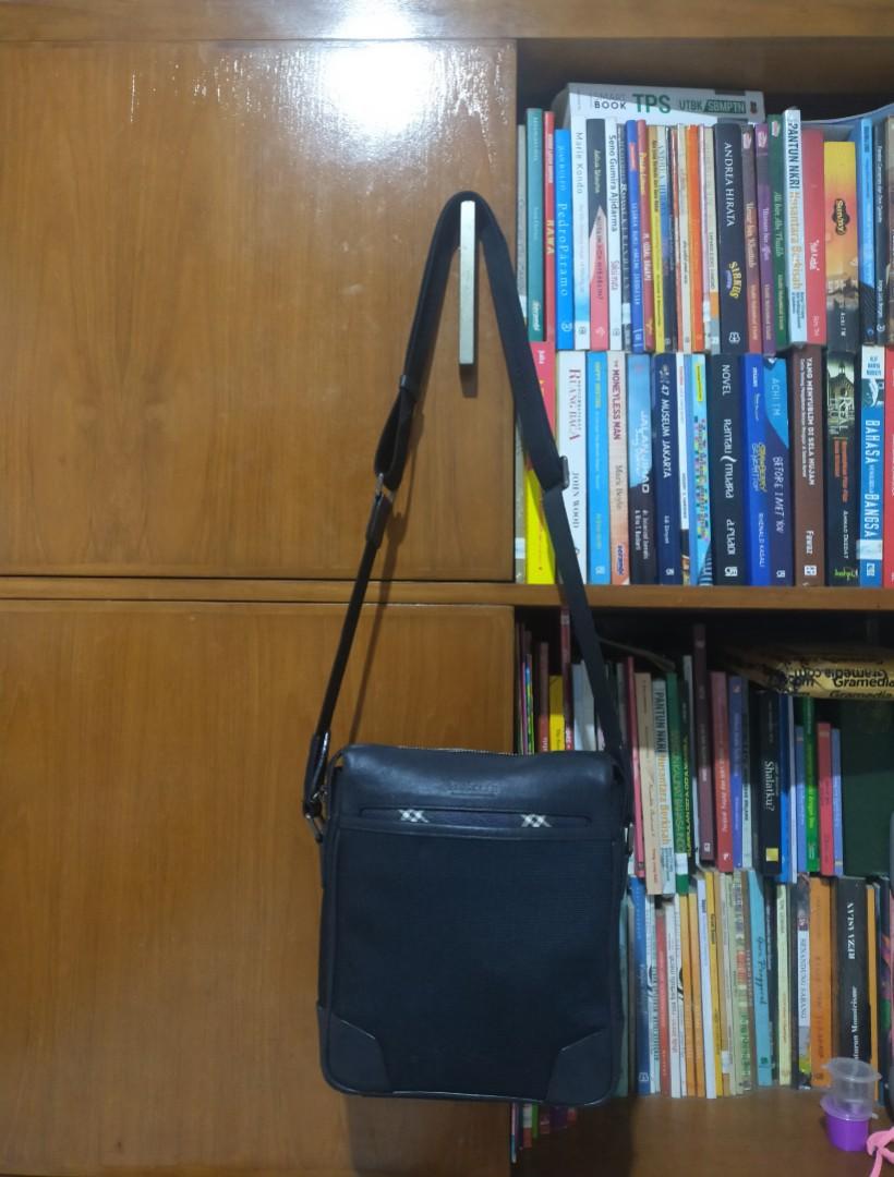 Beyle sling bag hot sale