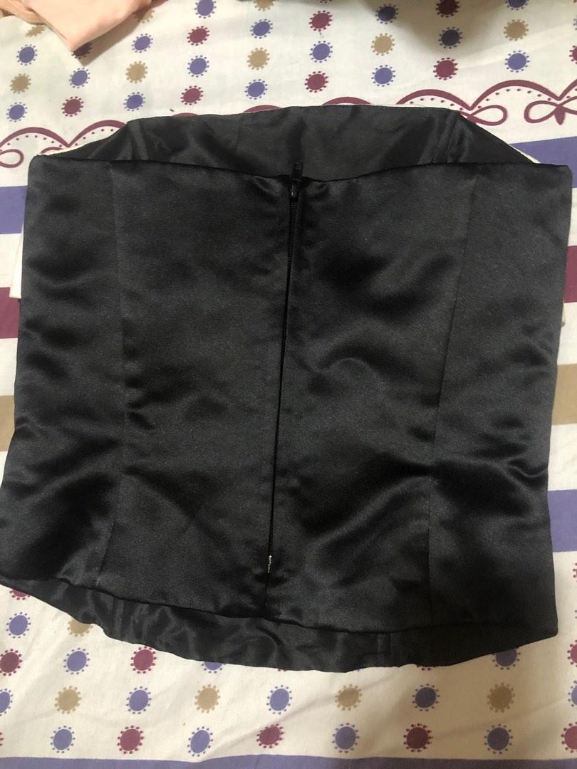 Black and white corset (Category: Luxury Apparel) located in Cebu City. Submitted by dandelionne (Listing ID 1181475255, Image 3). Description: super cute satin/silk material teo tone corset no bones up to 28 waist 14 length .
