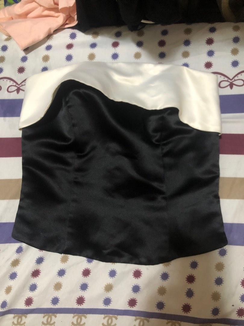 Black and white corset (Category: Luxury Apparel) located in Cebu City. Submitted by dandelionne (Listing ID 1181475255, Image 2). Description: super cute satin/silk material teo tone corset no bones up to 28 waist 14 length .