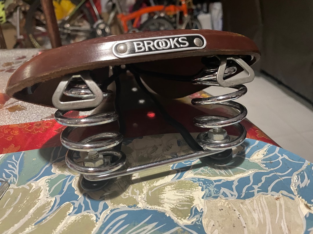 Brooks B67, Sports Equipment, Bicycles & Parts, Parts & Accessories on